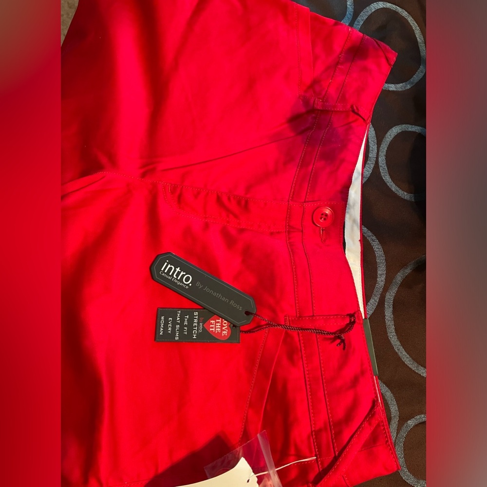 NWT INTRO Have you tried INTRO to Casual Elegance Capris? Ladies stretch Red NEW - Picture 7 of 14
